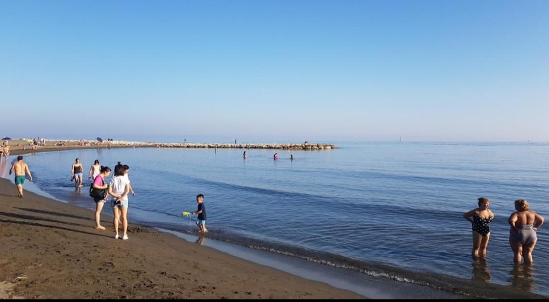Apartamento El Bambu Cerca Del Mar Málaga Dış mekan fotoğraf