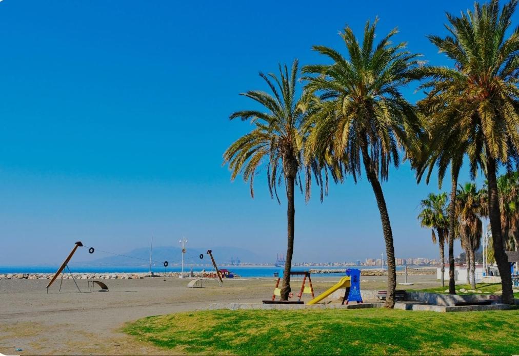 Apartamento El Bambu Cerca Del Mar Málaga Dış mekan fotoğraf