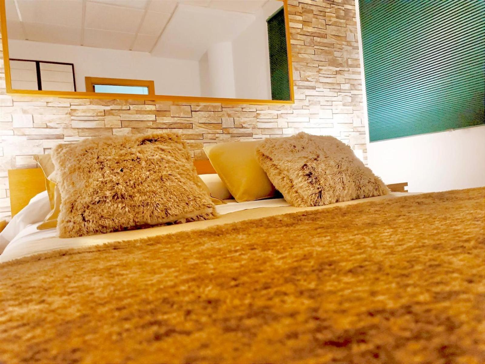 Apartamento El Bambu Cerca Del Mar Málaga Dış mekan fotoğraf